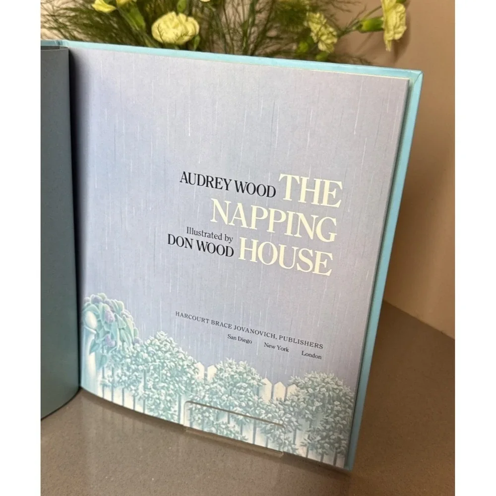 The Napping House By Audrey Wood 1984 Children's Book HC/DC EXCELLENT Condition